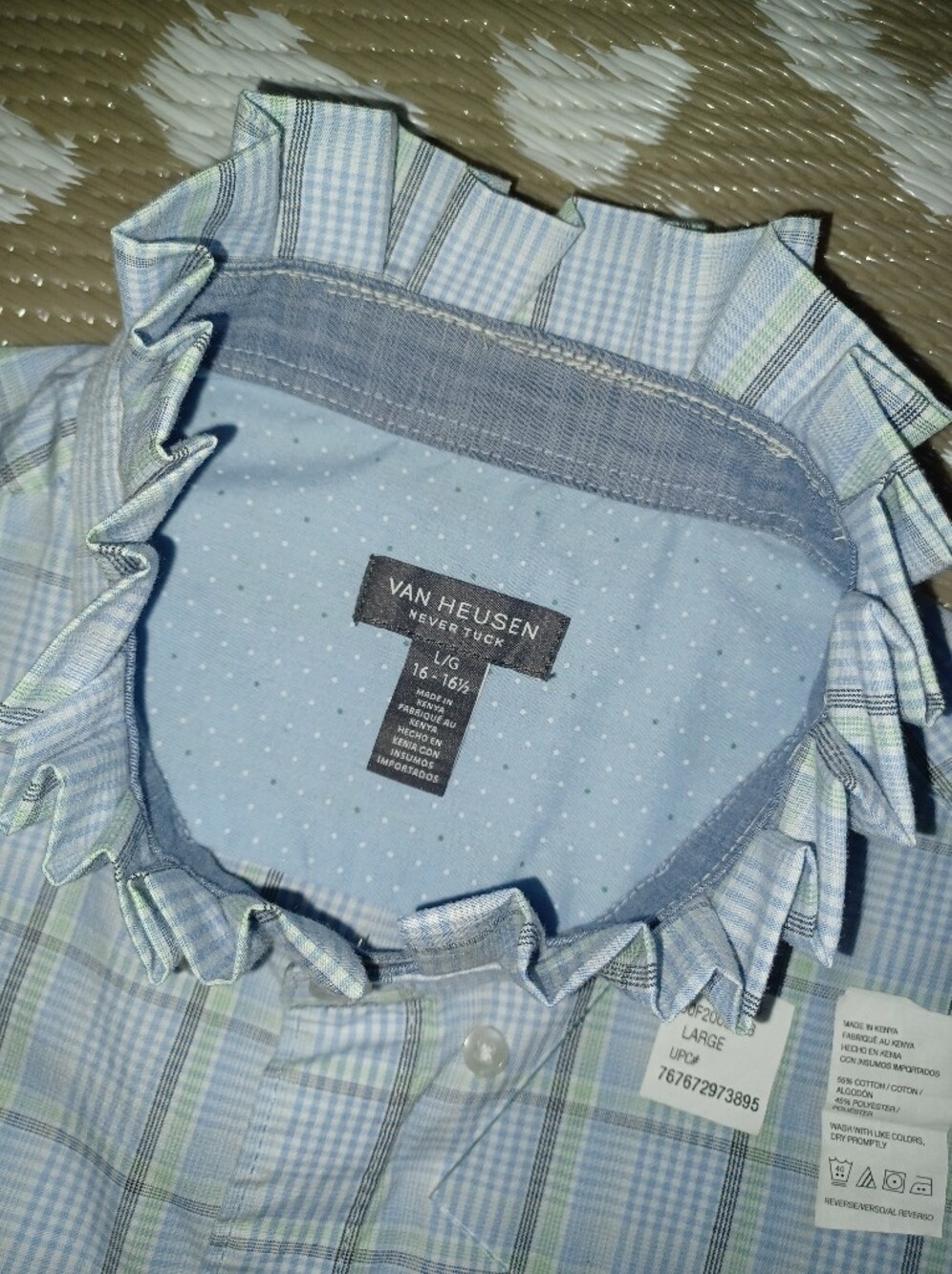 Upcycled Shirt With Ruffled Collar - Picture 9 of 10